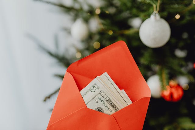 A photo of a red envelope with cash inside.